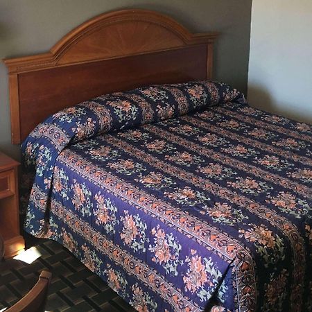 Travelodge By Wyndham Orangeburg Buitenkant foto