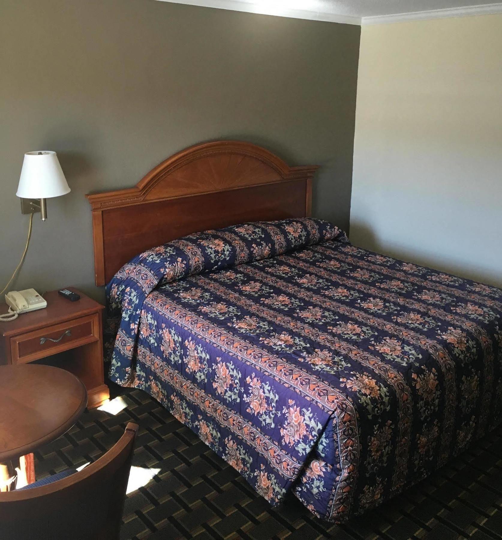 Travelodge By Wyndham Orangeburg Buitenkant foto