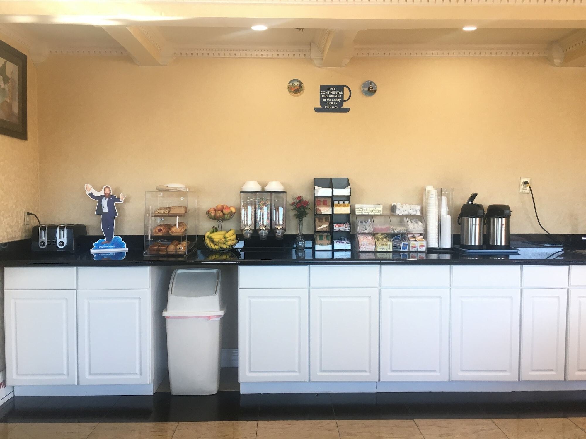 Travelodge By Wyndham Orangeburg Buitenkant foto